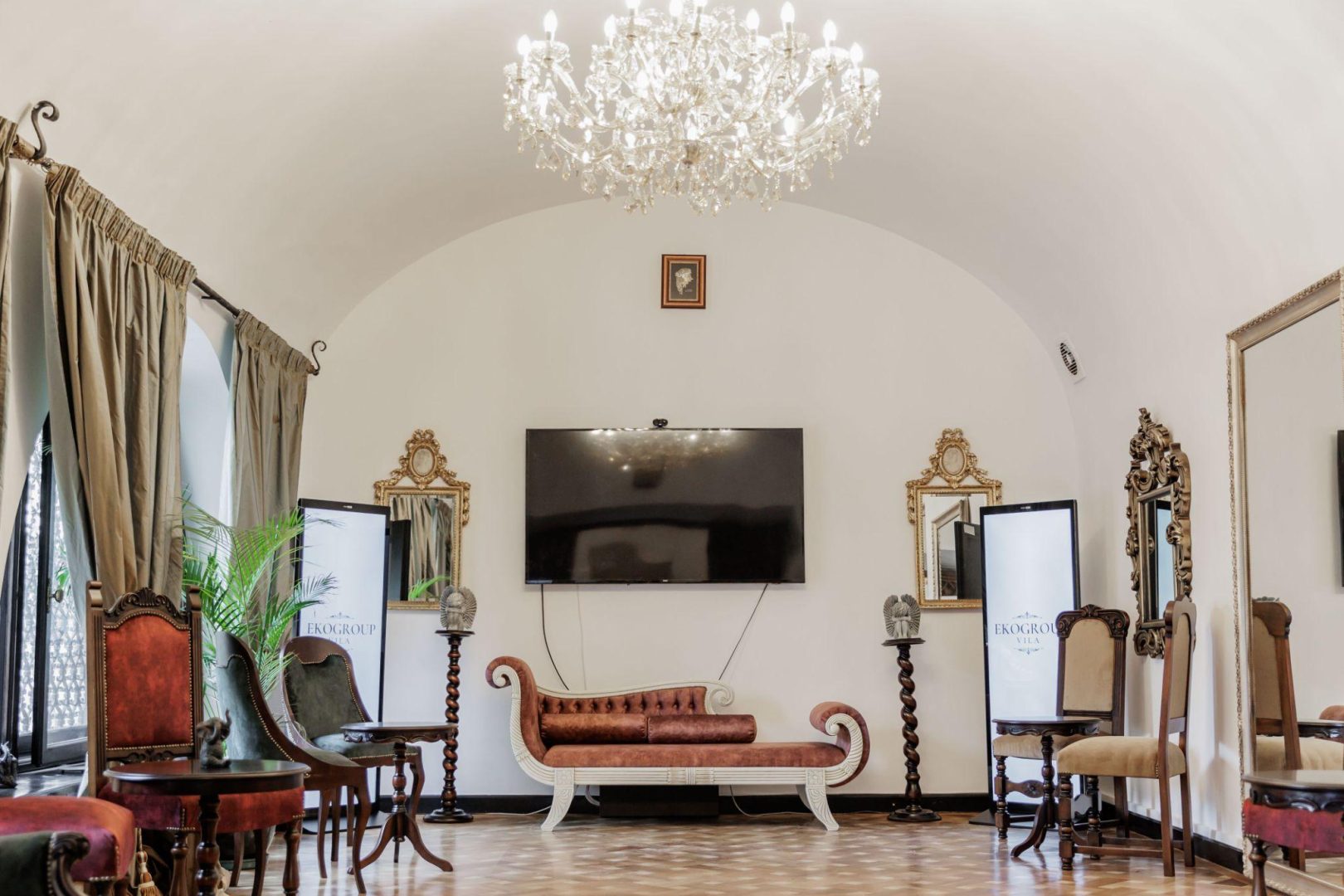 Evenimente corporate tematice și business parties la EkoGroup Vila